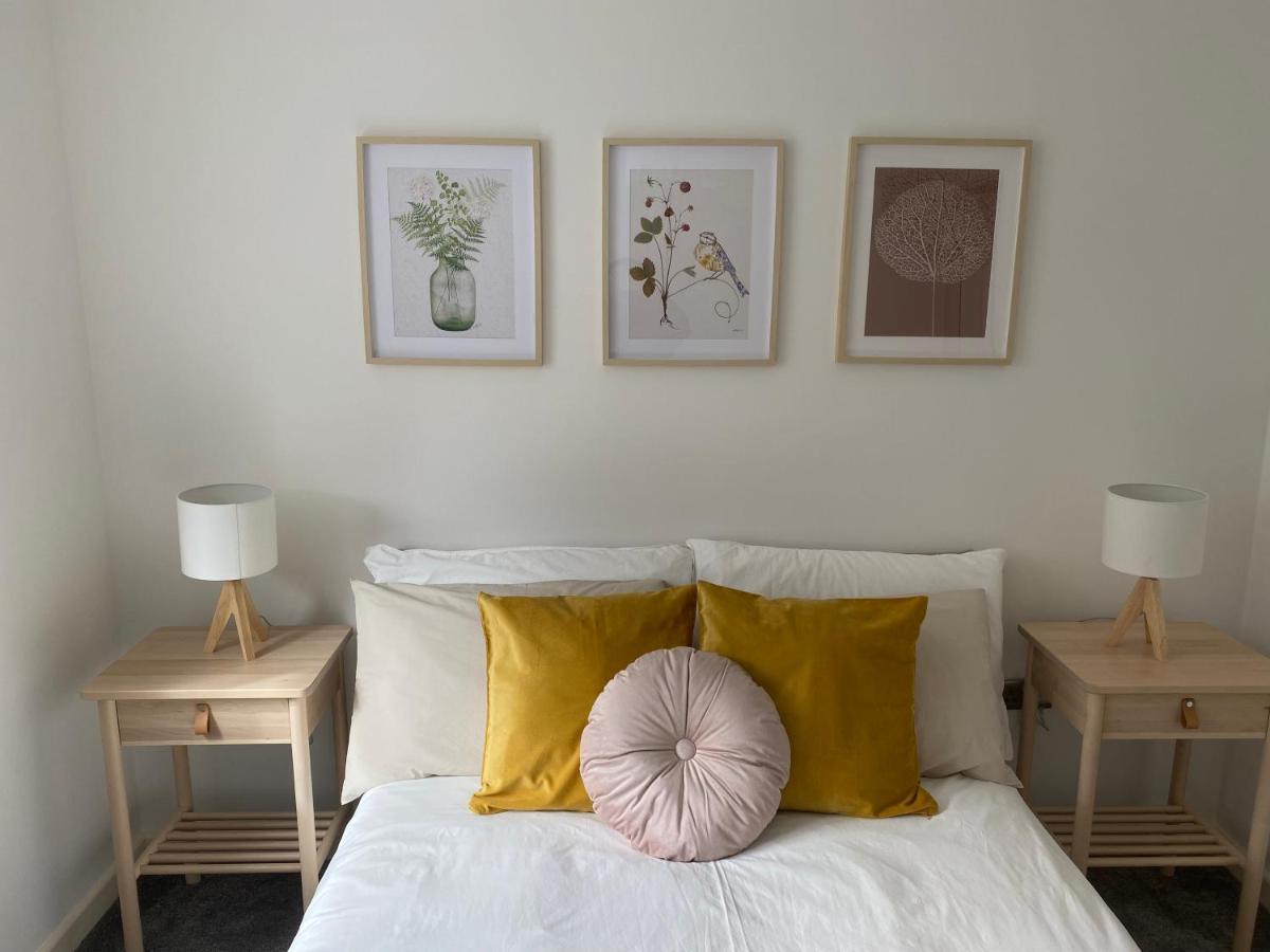 Marine Viewing 2 Bedrooms Flat 曼彻斯特 外观 照片
