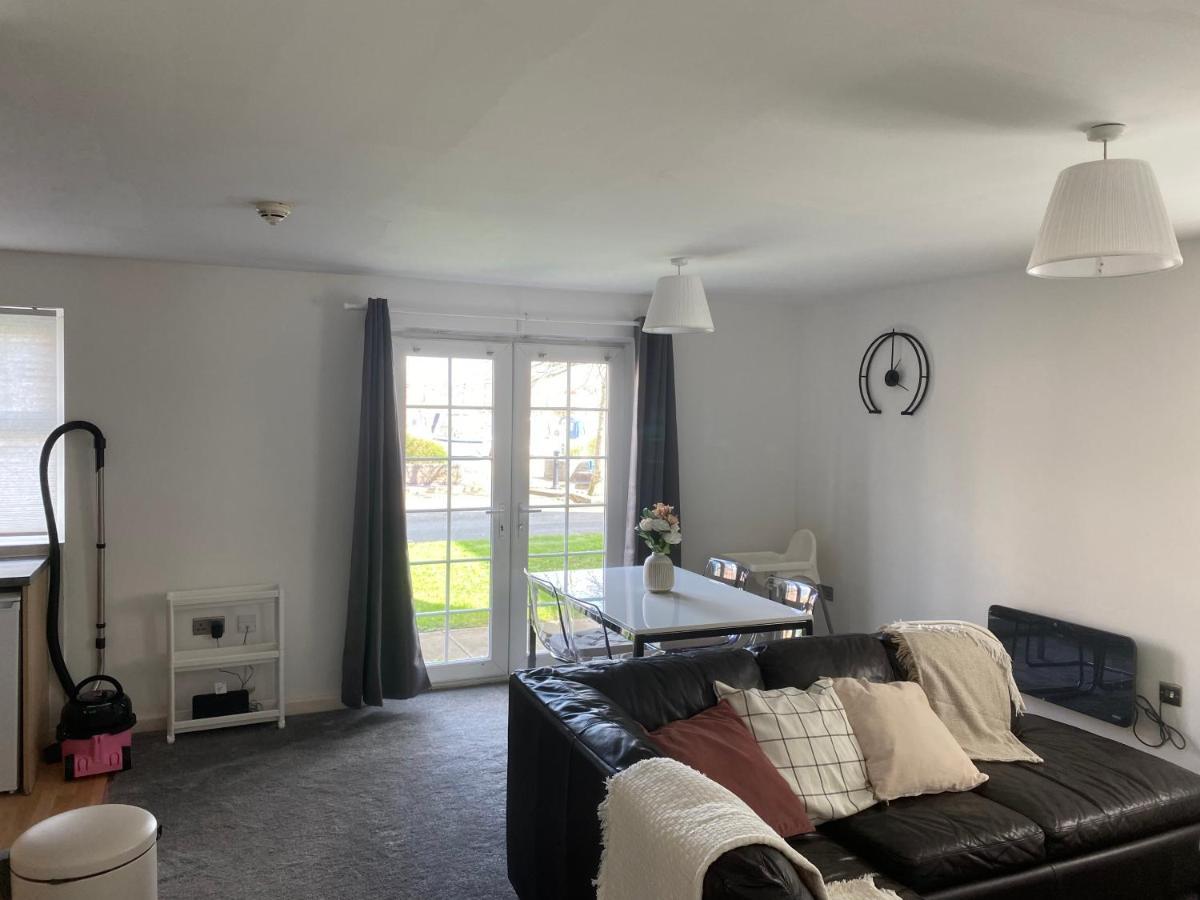 Marine Viewing 2 Bedrooms Flat 曼彻斯特 外观 照片